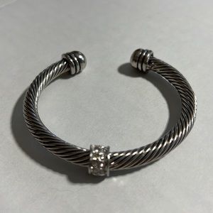STERLING SILVER || Twist Rope Open Clasp Bracelet.